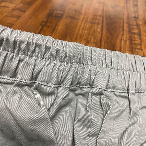 NEW Amazon Shorts - Picture 5 of 8